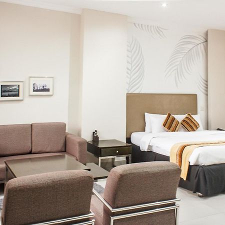 Cedar Place Limited Blantyre Exteriör bild